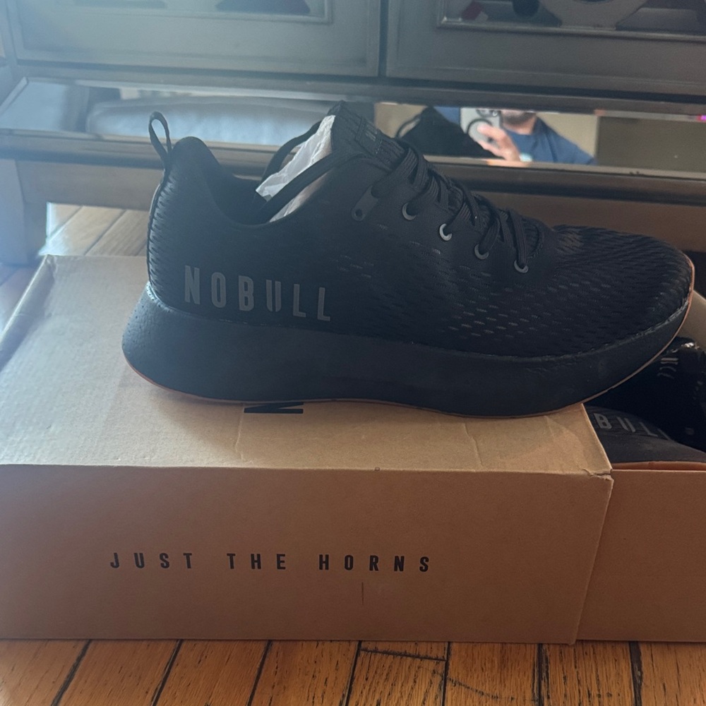 NOBULL Black Men's Athletic Trainer 16 brand new